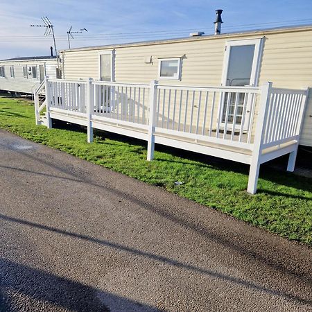 Three Jays Hotel Saint Osyth Exterior photo