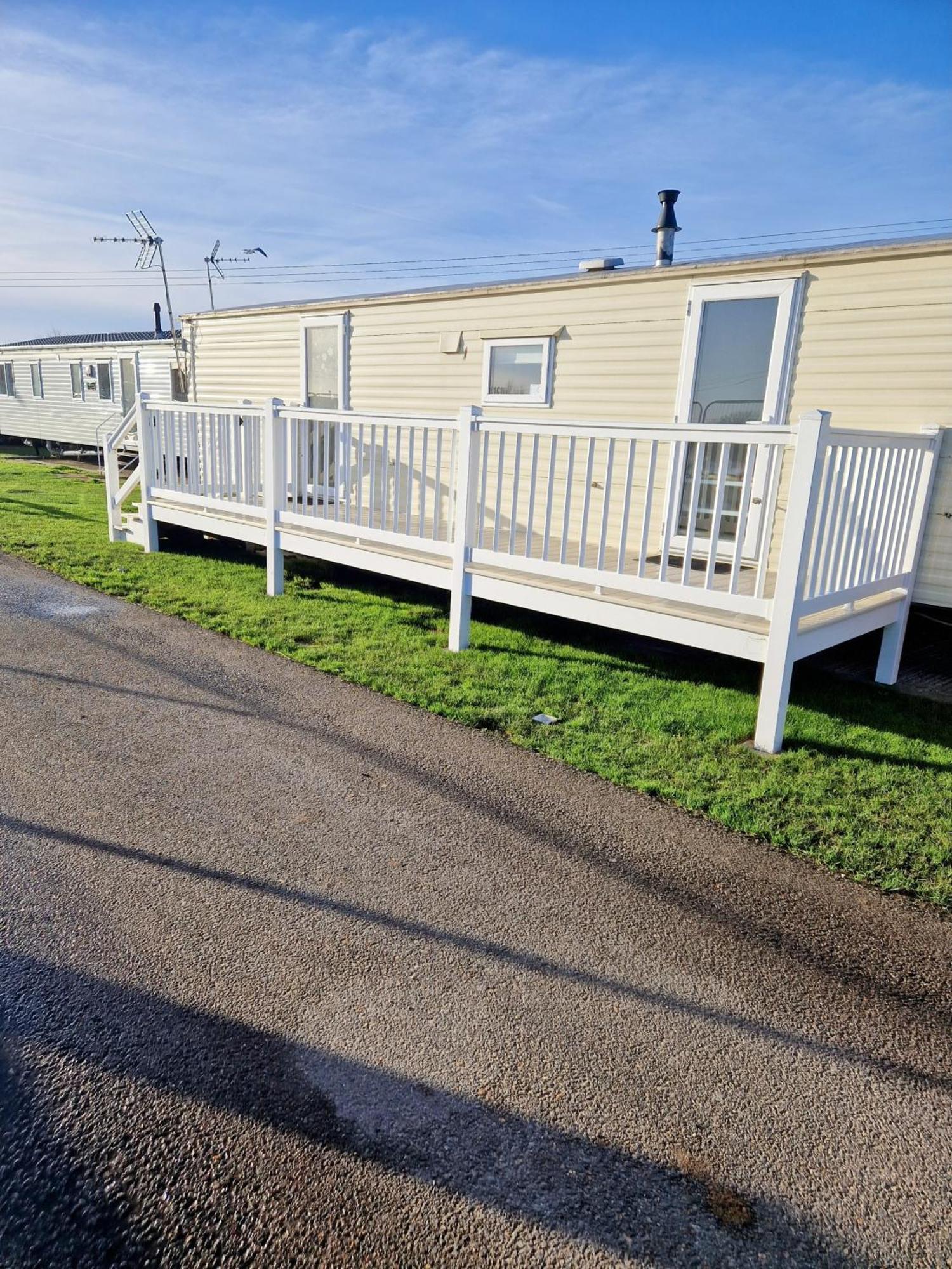 Three Jays Hotel Saint Osyth Exterior photo